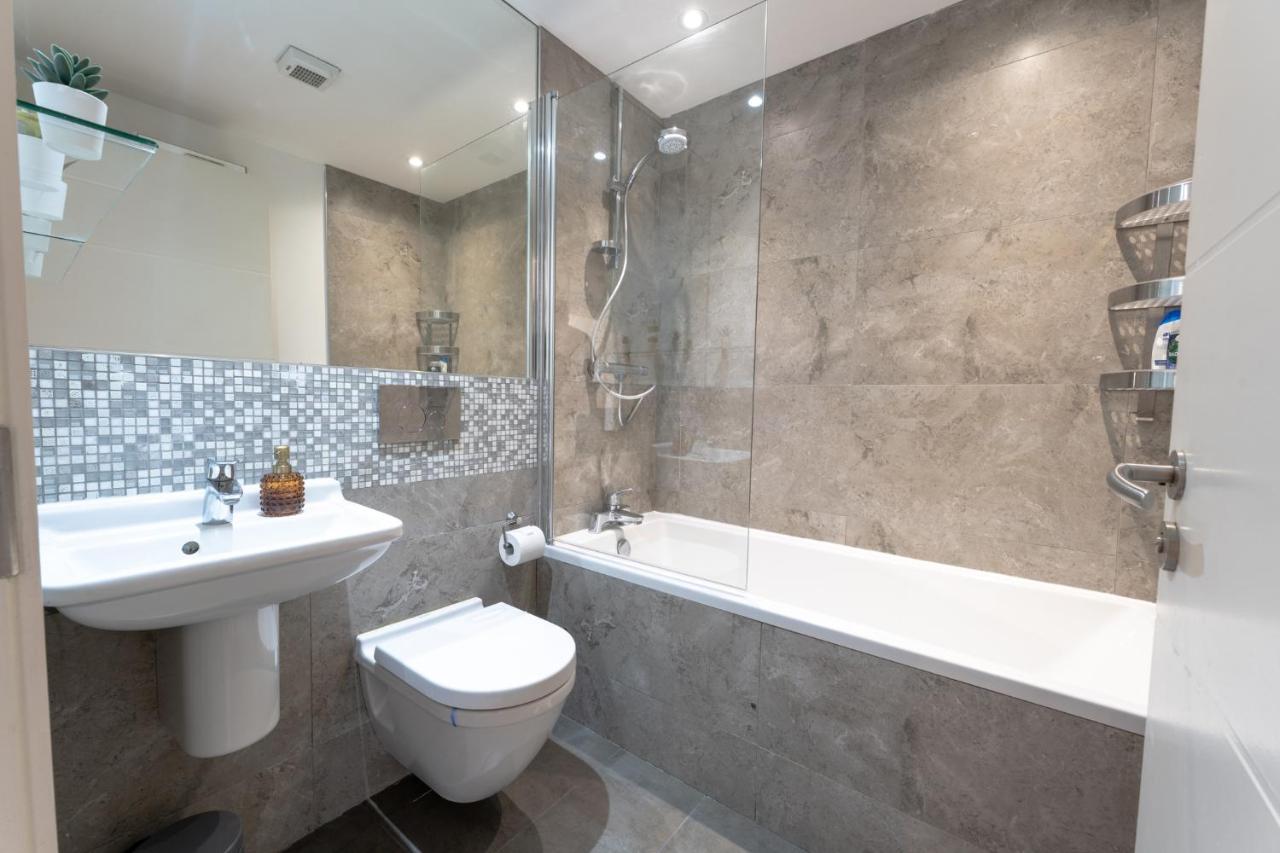 Belfast Quarters: 10Th Floor Gem Apartment Екстериор снимка